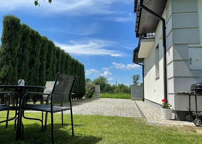 Batek فيلة زاتور